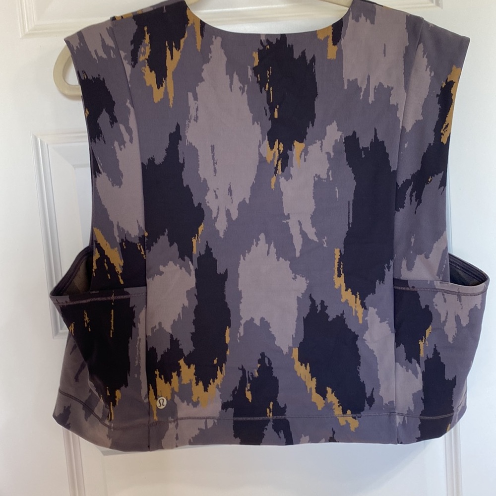 Lululemon x Robert Geller Take the Moment Tank L/XL - Picture 3 of 5